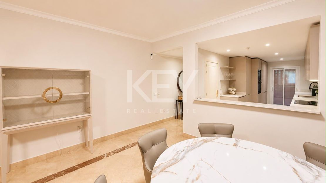 Precioso Apartamento Reformado en Planta Baja de Tres Dormitorios en Alquiler de Larga Temporada en Bahía de Alcántara, Marbella