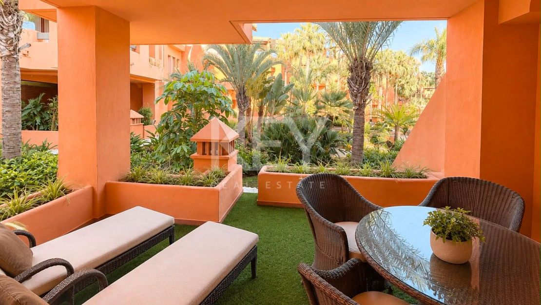 Precioso Apartamento Reformado en Planta Baja de Tres Dormitorios en Alquiler de Larga Temporada en Bahía de Alcántara, Marbella