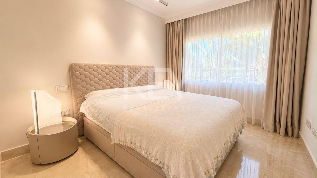 Precioso Apartamento Reformado en Planta Baja de Tres Dormitorios en Alquiler de Larga Temporada en Bahía de Alcántara, Marbella