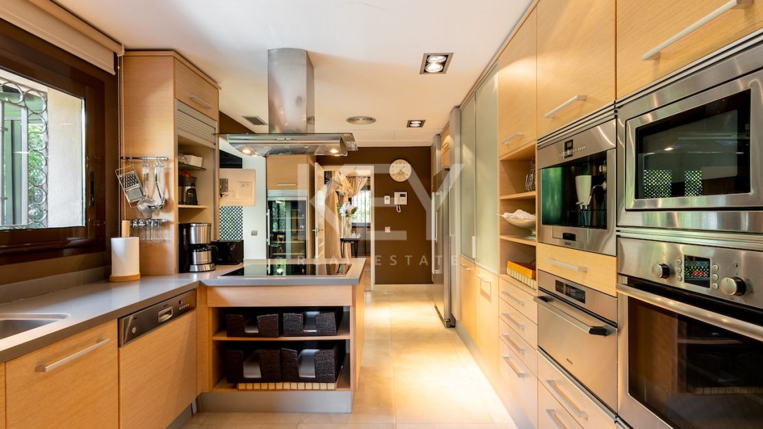 Luxury Andalusian Villa for Sale in Los Monteros, Marbella  -  Walking Distance to the Beach