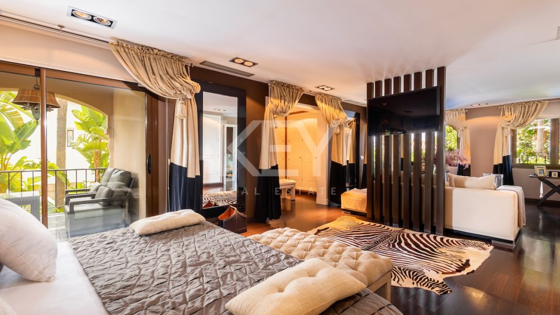 Luxury Andalusian Villa for Sale in Los Monteros, Marbella  -  Walking Distance to the Beach