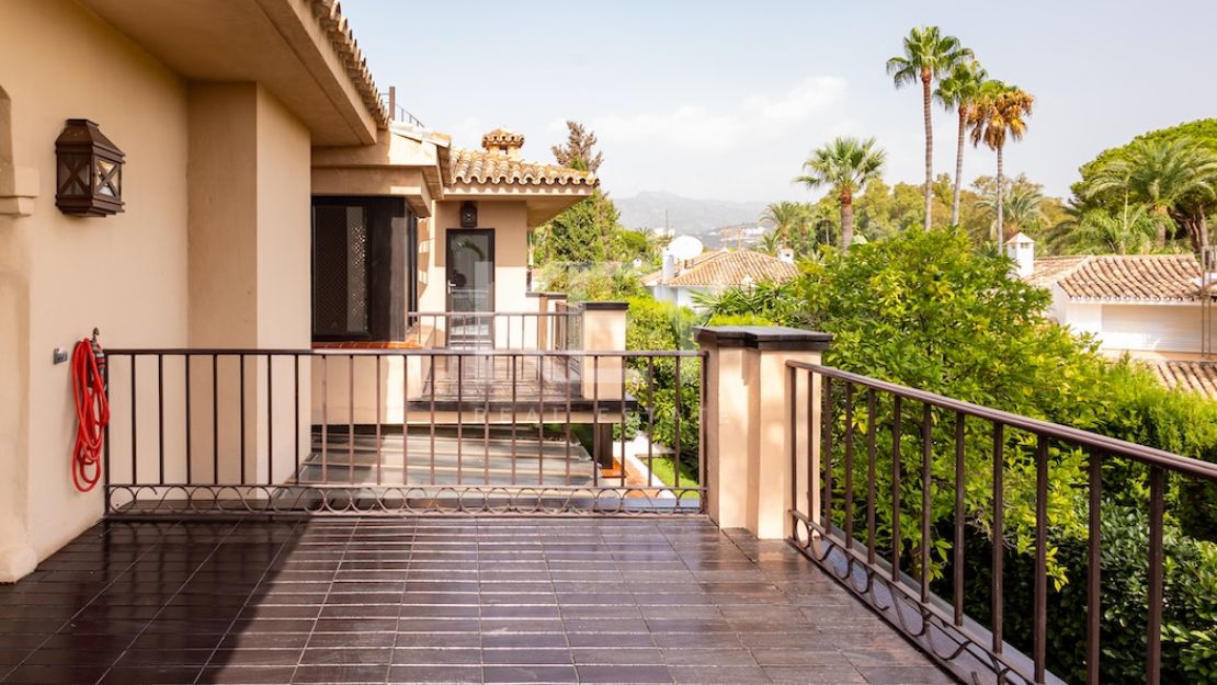 Luxury Andalusian Villa for Sale in Los Monteros, Marbella  -  Walking Distance to the Beach