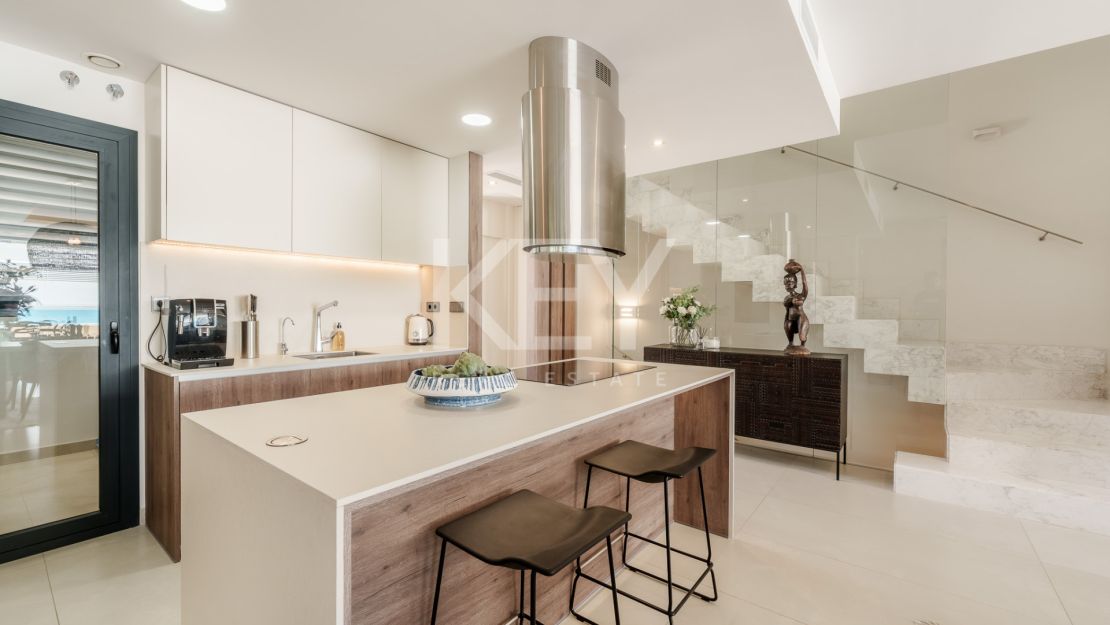 Contemporary Beachside Semi-Detached Villa in Puerto Banus, Marbella