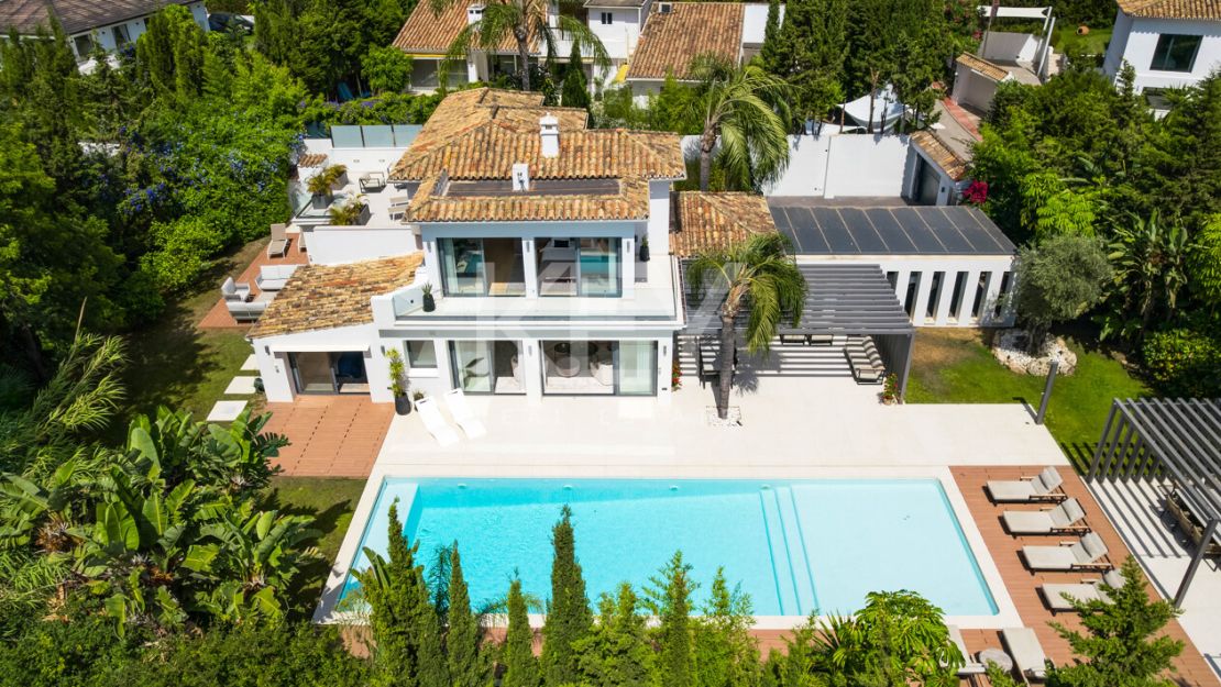 Luxury Villa for Sale in Las Brisas, Nueva Andalucía