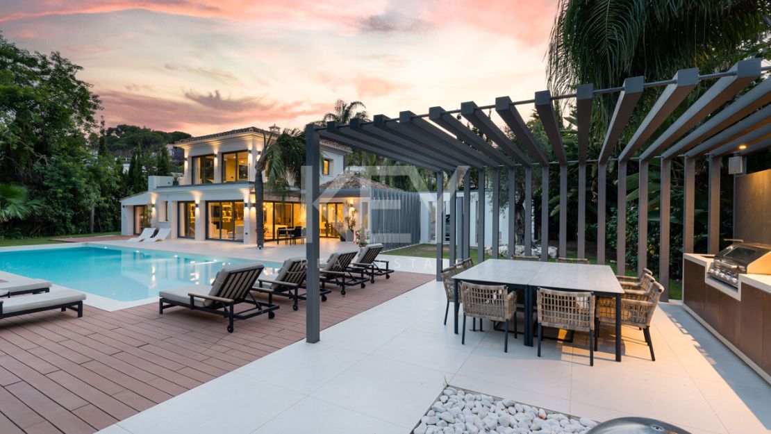 Luxury Villa for Sale in Las Brisas, Nueva Andalucía