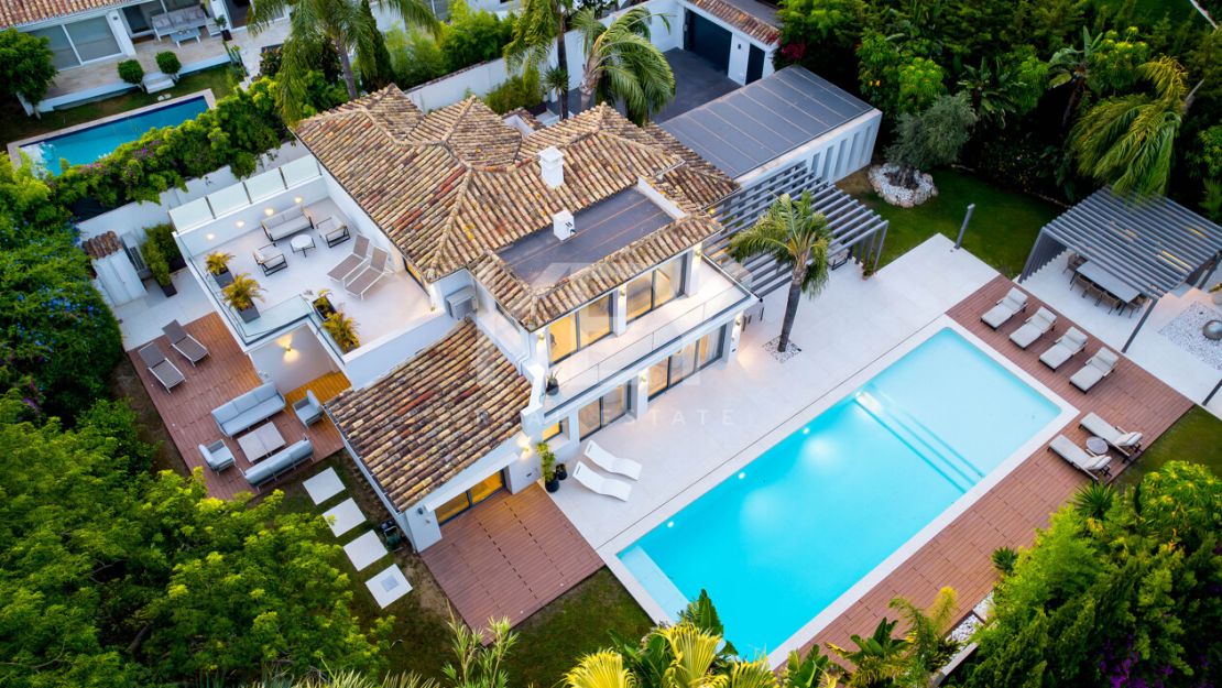 Luxury Villa for Sale in Las Brisas, Nueva Andalucía