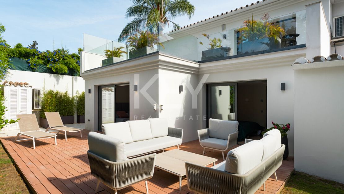 Luxury Villa for Sale in Las Brisas, Nueva Andalucía