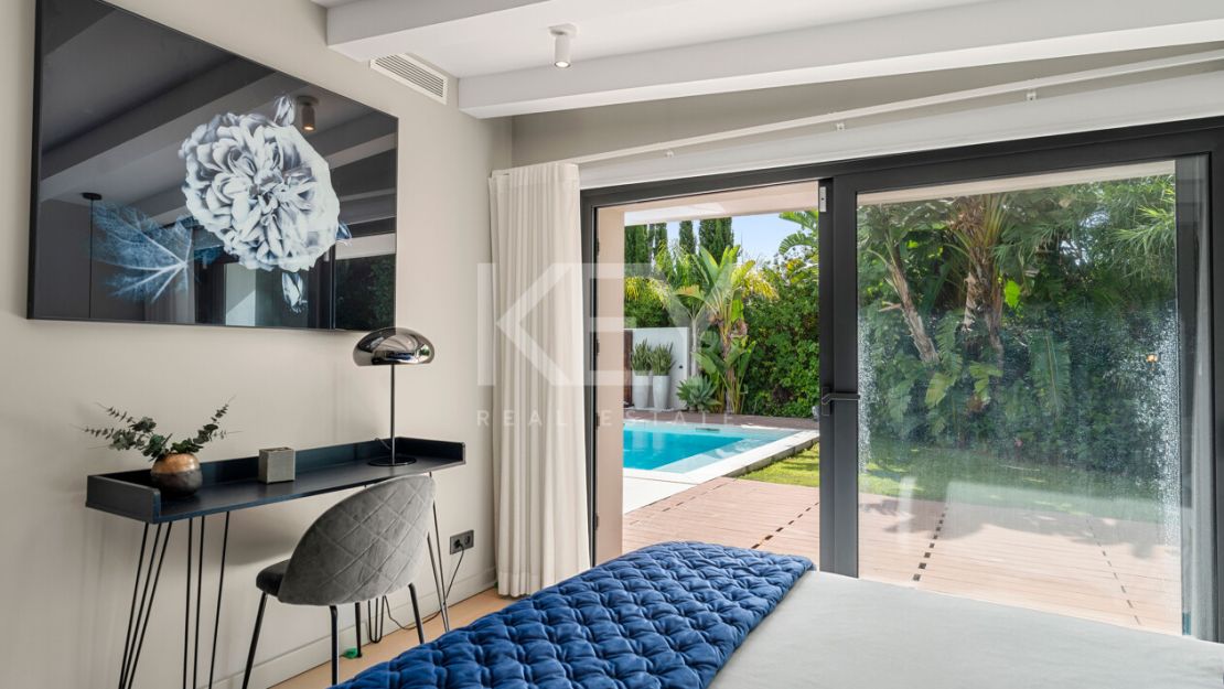Luxury Villa for Sale in Las Brisas, Nueva Andalucía