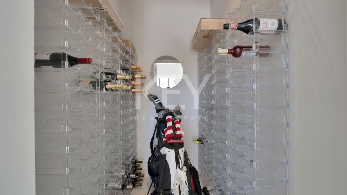Impresionante Villa Contemporánea En La Exclusiva Urbanización Cerrada De Monte Mayor, Benahavís