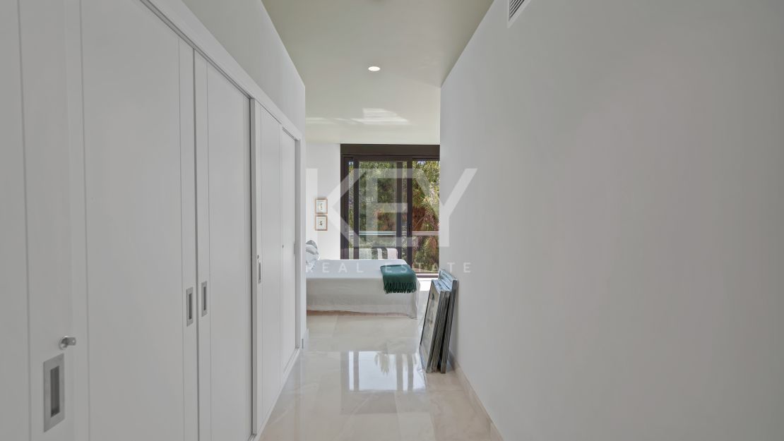Impresionante Villa Contemporánea En La Exclusiva Urbanización Cerrada De Monte Mayor, Benahavís