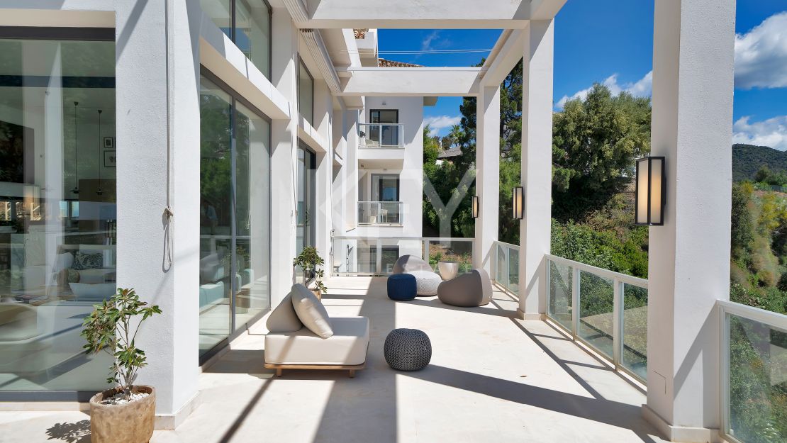Impresionante Villa Contemporánea En La Exclusiva Urbanización Cerrada De Monte Mayor, Benahavís