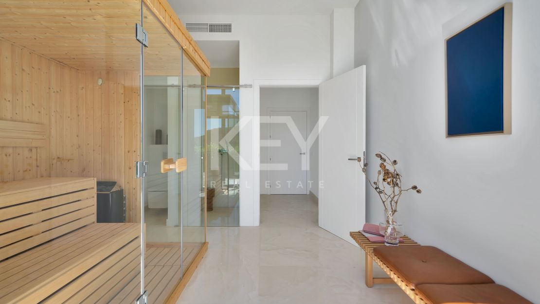 Impresionante Villa Contemporánea En La Exclusiva Urbanización Cerrada De Monte Mayor, Benahavís