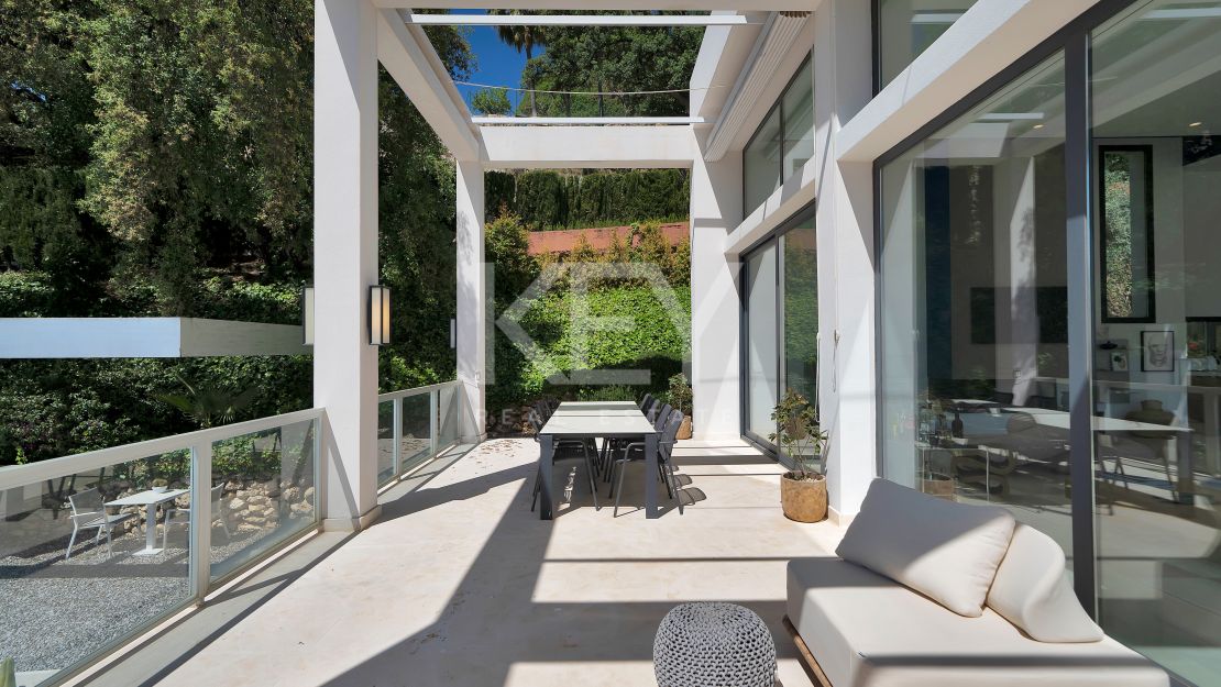 Impresionante Villa Contemporánea En La Exclusiva Urbanización Cerrada De Monte Mayor, Benahavís