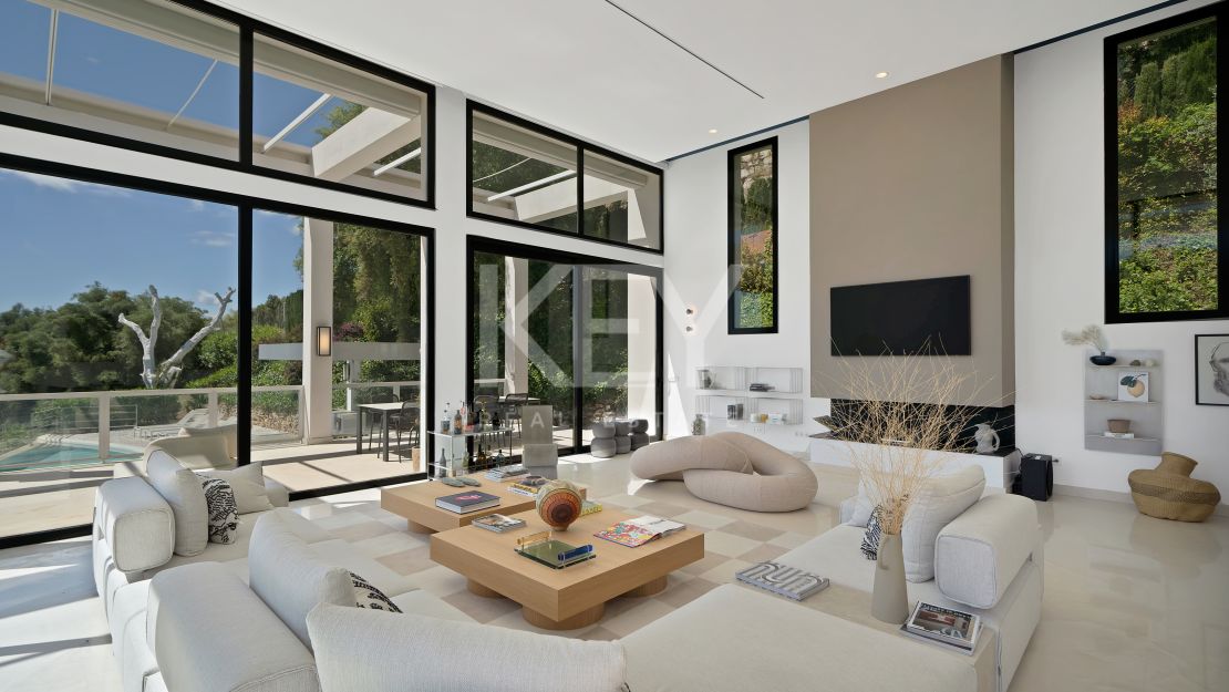 Impresionante Villa Contemporánea En La Exclusiva Urbanización Cerrada De Monte Mayor, Benahavís