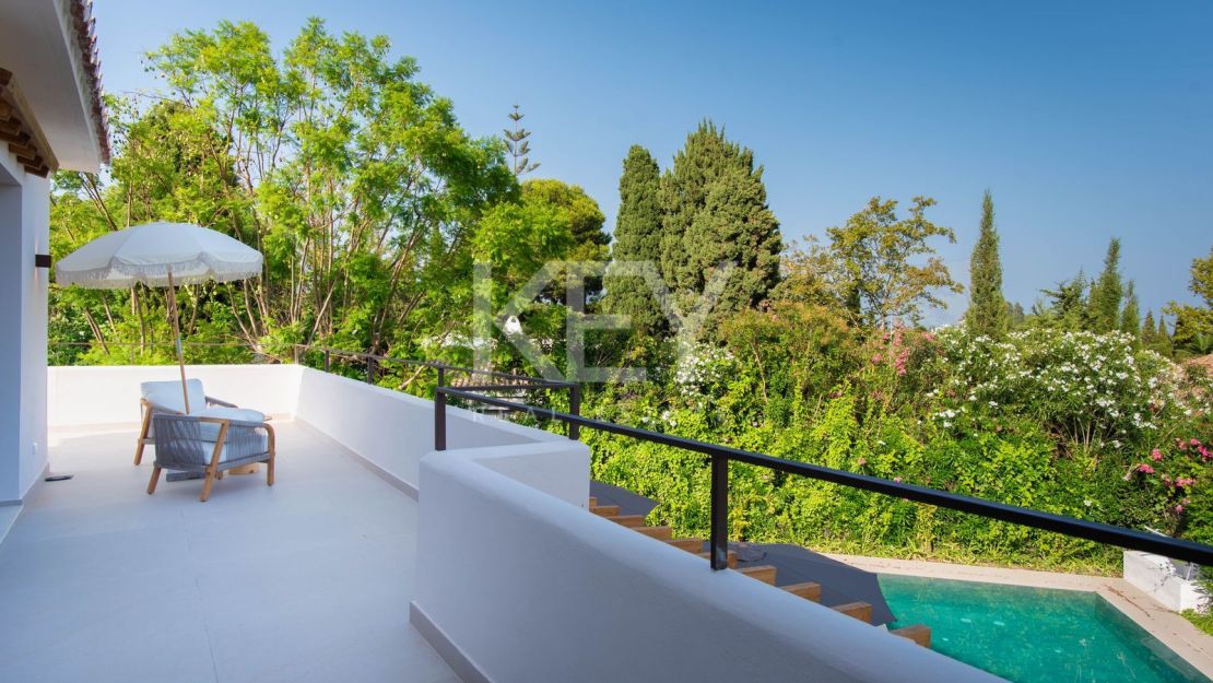 Contemporary Luxury Villa for Sale in Guadalmina Alta, Marbella