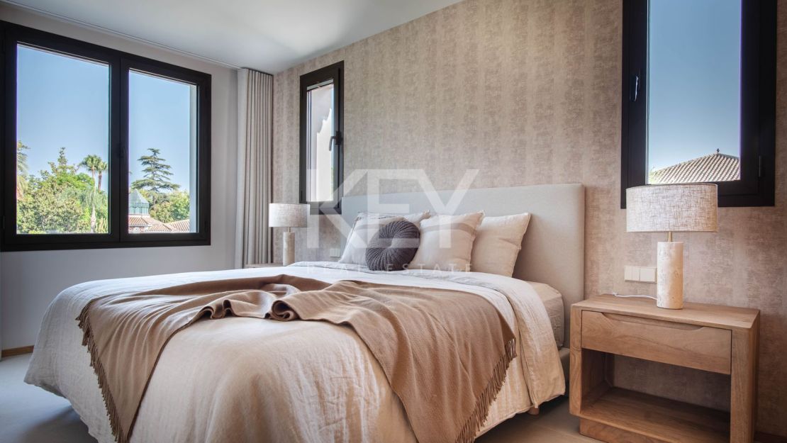 Contemporary Luxury Villa for Sale in Guadalmina Alta, Marbella