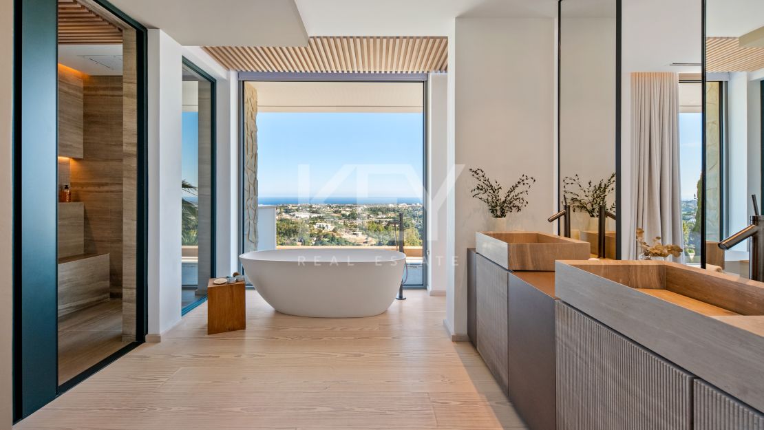 Contemporary Luxury Villa for Sale in Benahavís with Panoramic Sea Views