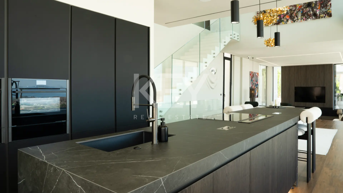 Architectural Masterpiece With Panoramic Sea And Mountain Views In Monte Mayor, Benahavís