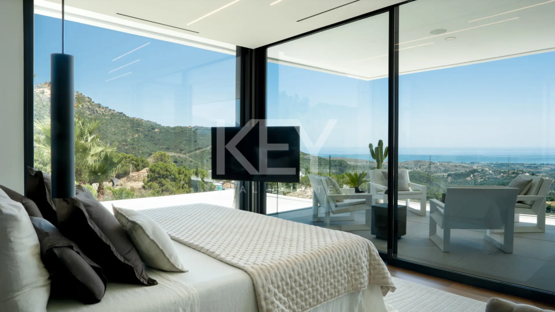 Architectural Masterpiece With Panoramic Sea And Mountain Views In Monte Mayor, Benahavís