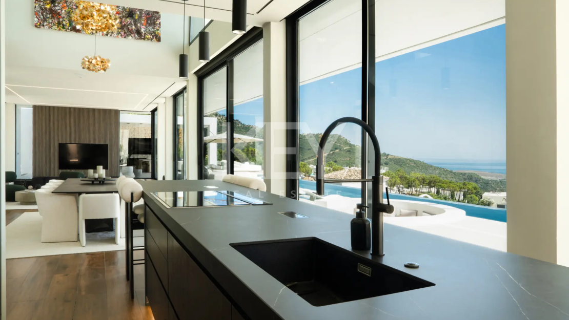 Architectural Masterpiece With Panoramic Sea And Mountain Views In Monte Mayor, Benahavís