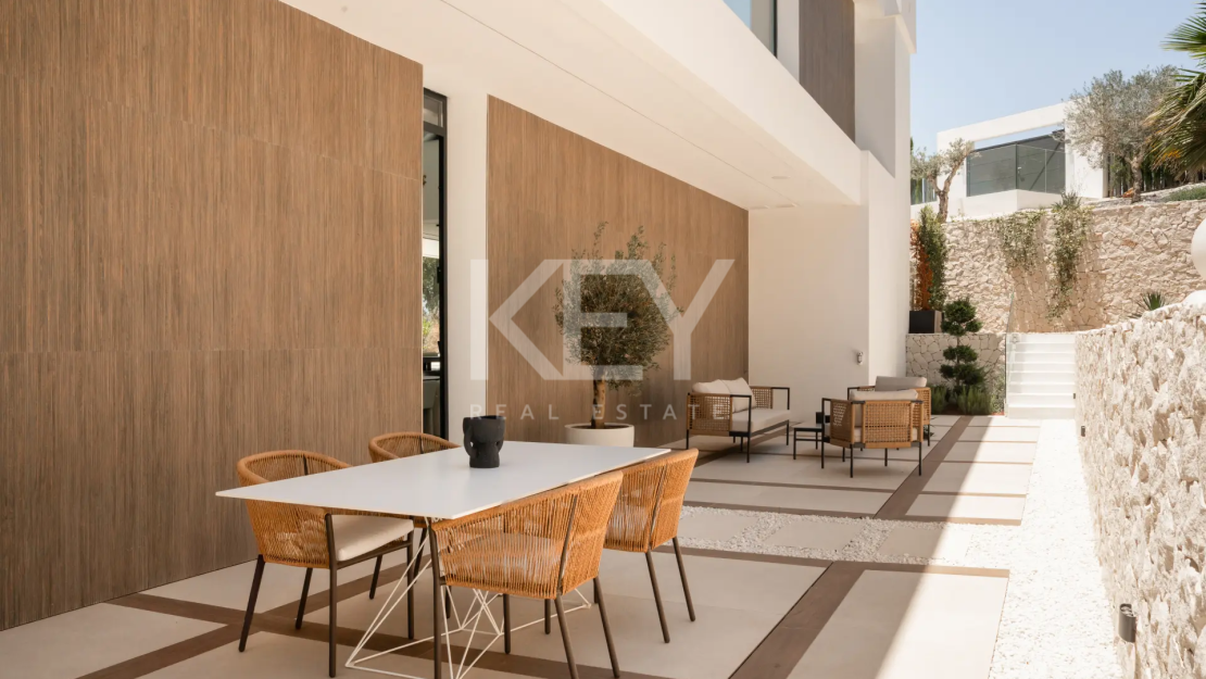 Architectural Masterpiece With Panoramic Sea And Mountain Views In Monte Mayor, Benahavís