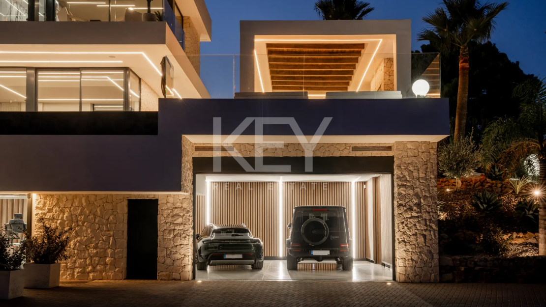 Architectural Masterpiece With Panoramic Sea And Mountain Views In Monte Mayor, Benahavís