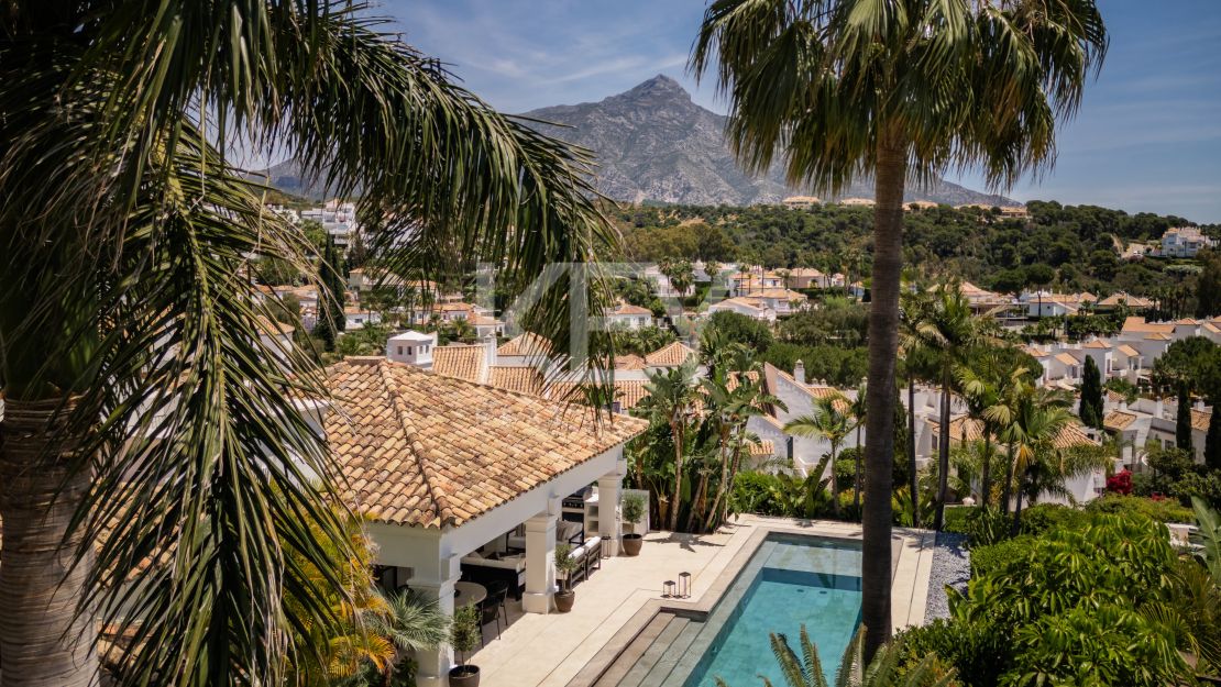 Perfect Family Villa for Sale in Nueva Andalucía, Marbella