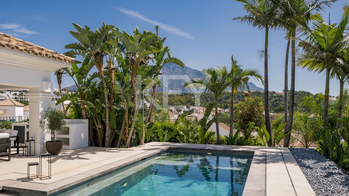 Perfect Family Villa for Sale in Nueva Andalucía, Marbella