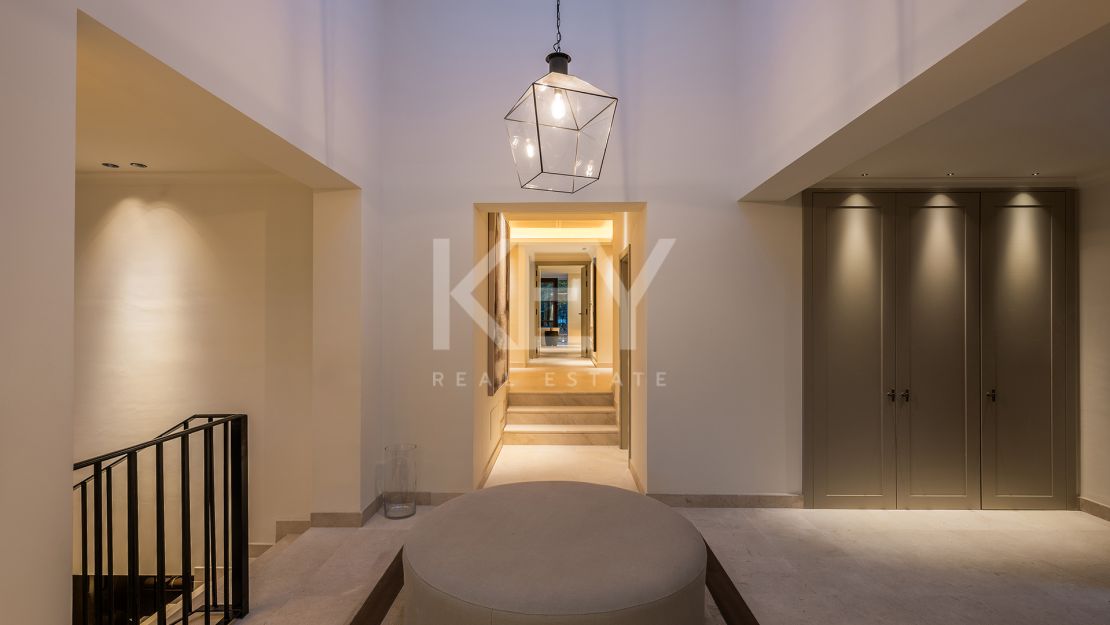 Perfect Family Villa for Sale in Nueva Andalucía, Marbella