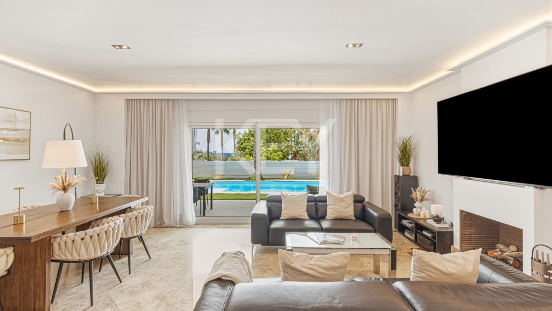 Beautiful south-facing Semi-detached Villa located within the exclusive gated community of Santa Clara Golf, Marbella