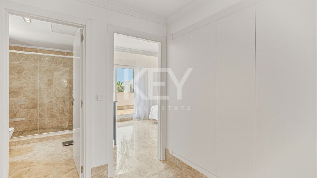 Beautiful south-facing Semi-detached Villa located within the exclusive gated community of Santa Clara Golf, Marbella