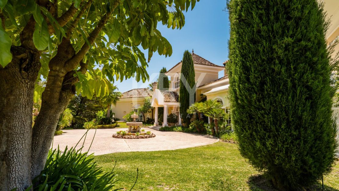 Panoramic Sea Views Villa for Sale in La Zagaleta, Benahavís