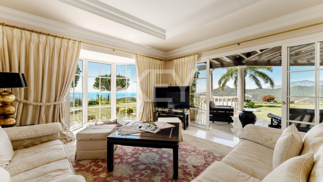 Panoramic Sea Views Villa for Sale in La Zagaleta, Benahavís
