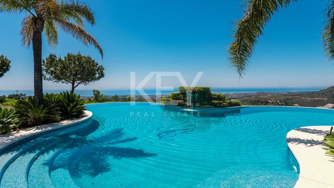 Panoramic Sea Views Villa for Sale in La Zagaleta, Benahavís