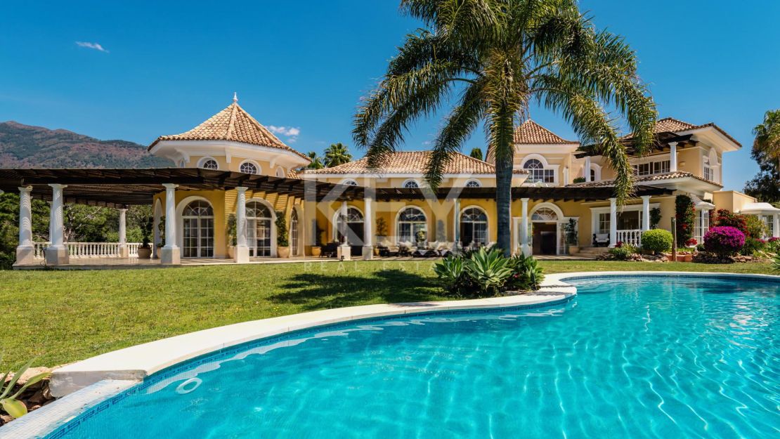 Panoramic Sea Views Villa for Sale in La Zagaleta, Benahavís