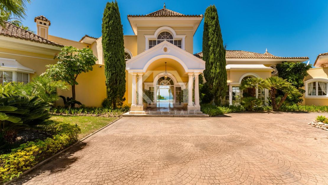 Panoramic Sea Views Villa for Sale in La Zagaleta, Benahavís