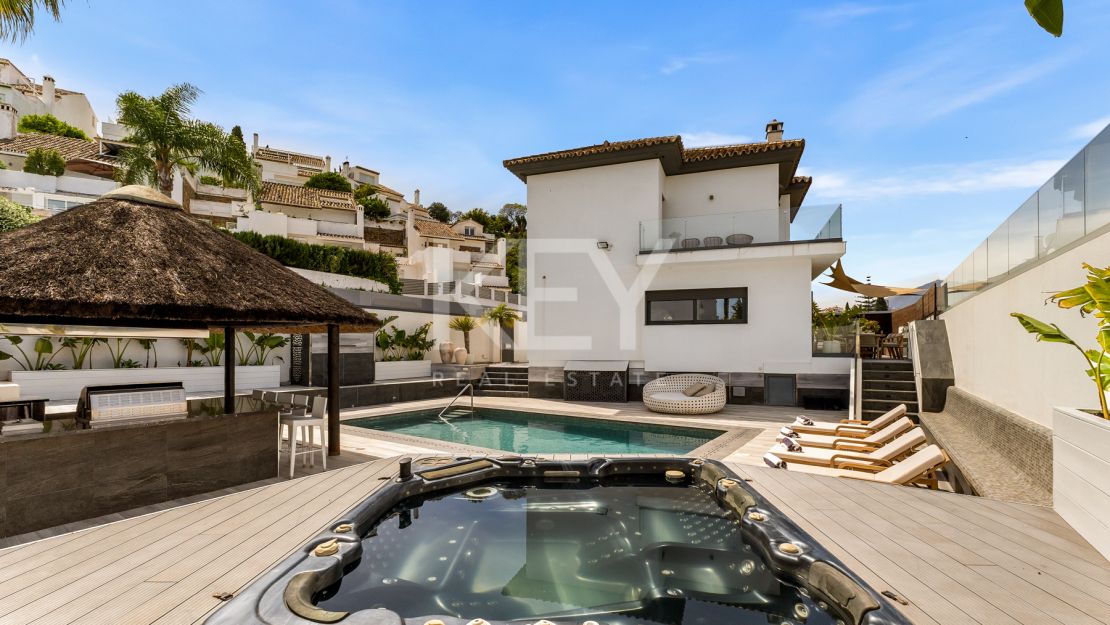 Villa Banús: villa in prime location - Nueva Andalucia, Marbella