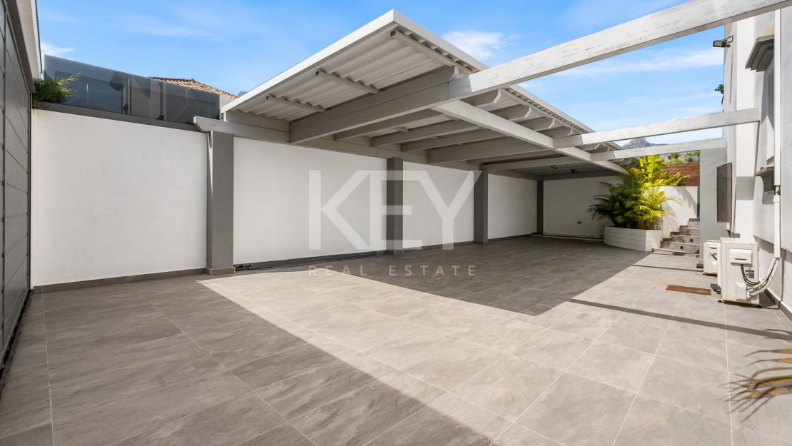 Villa Banús: villa in prime location - Nueva Andalucia, Marbella