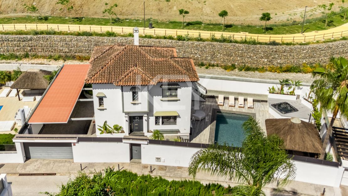Villa Banús: villa in prime location - Nueva Andalucia, Marbella