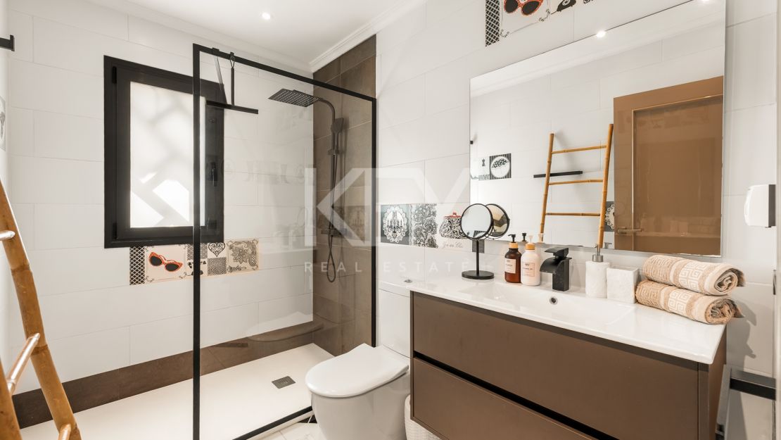 Villa Banús: villa in prime location - Nueva Andalucia, Marbella
