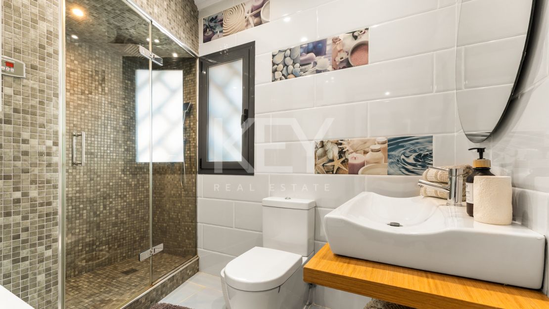 Villa Banús: villa in prime location - Nueva Andalucia, Marbella