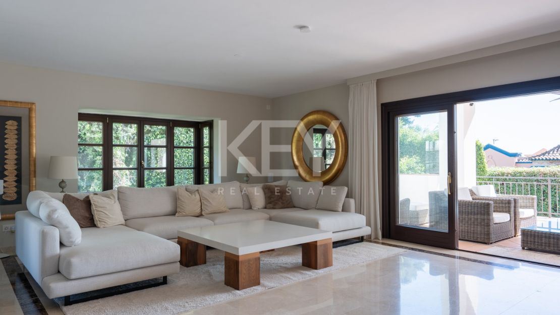 Magnificent Villa with Views in El Rosario, East Marbella
