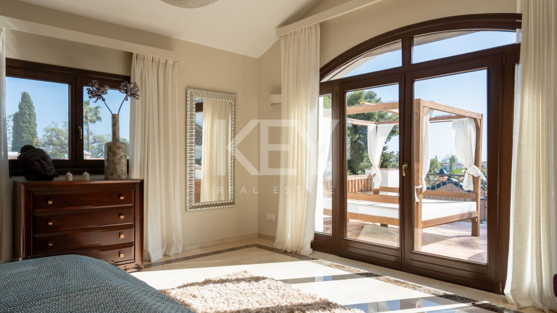 Magnificent Villa with Views in El Rosario, East Marbella