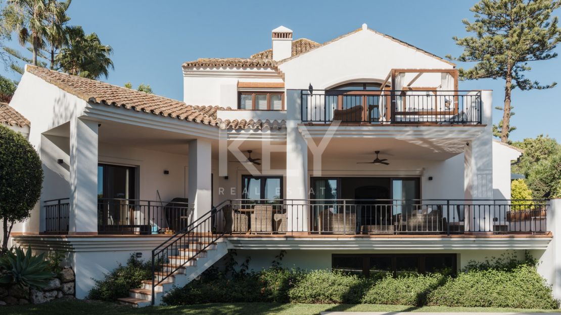Magnificent Villa with Views in El Rosario, East Marbella
