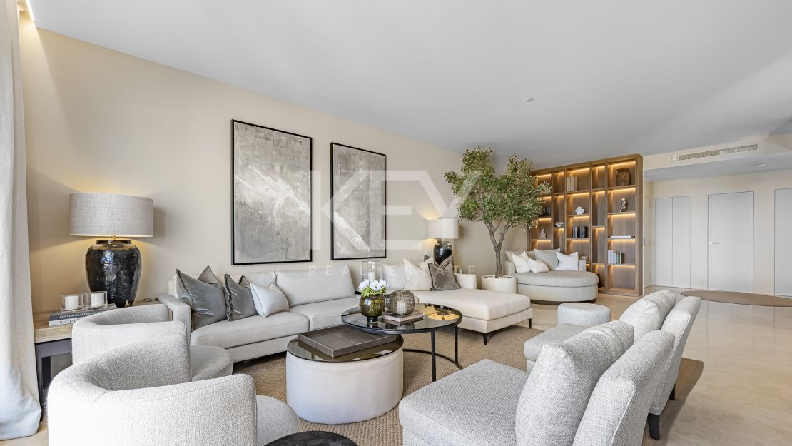 Renovated South-Facing Penthouse with Panoramic Views in La Quinta, Benahavís