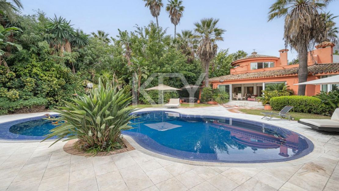Timeless Mediterranean Villa for Sale in Nagüeles, Marbella Golden Mile