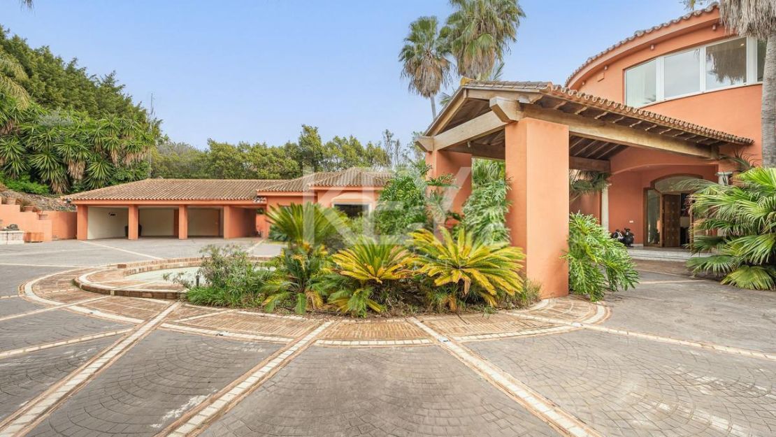 Timeless Mediterranean Villa for Sale in Nagüeles, Marbella Golden Mile