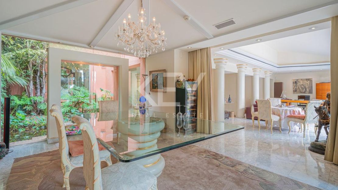 Timeless Mediterranean Villa for Sale in Nagüeles, Marbella Golden Mile