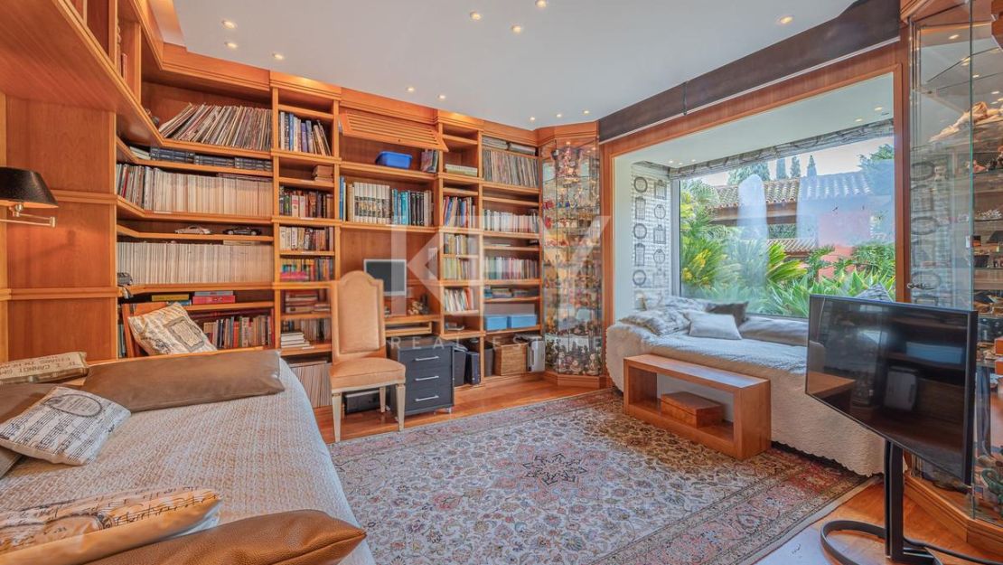 Timeless Mediterranean Villa for Sale in Nagüeles, Marbella Golden Mile