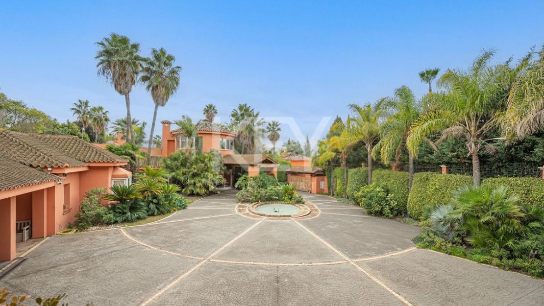 Timeless Mediterranean Villa for Sale in Nagüeles, Marbella Golden Mile